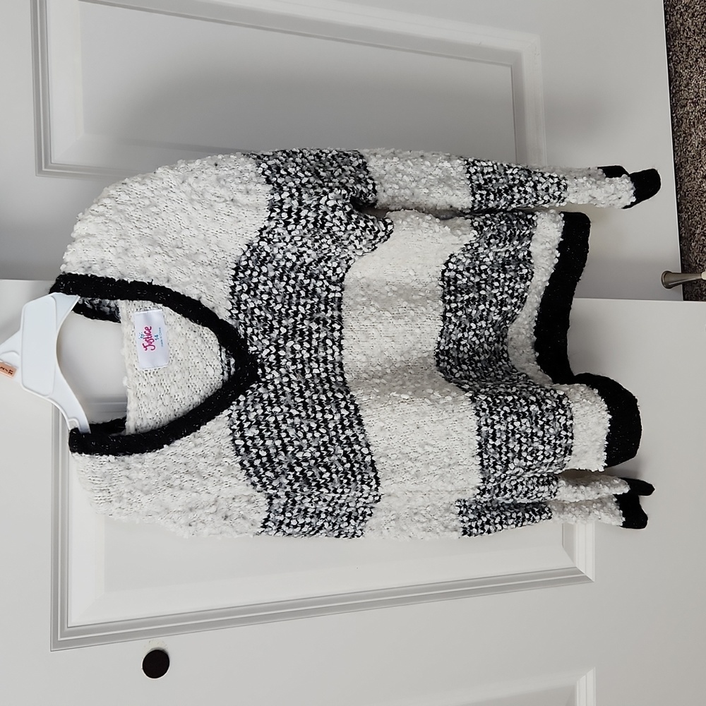 Justice sweater size 14